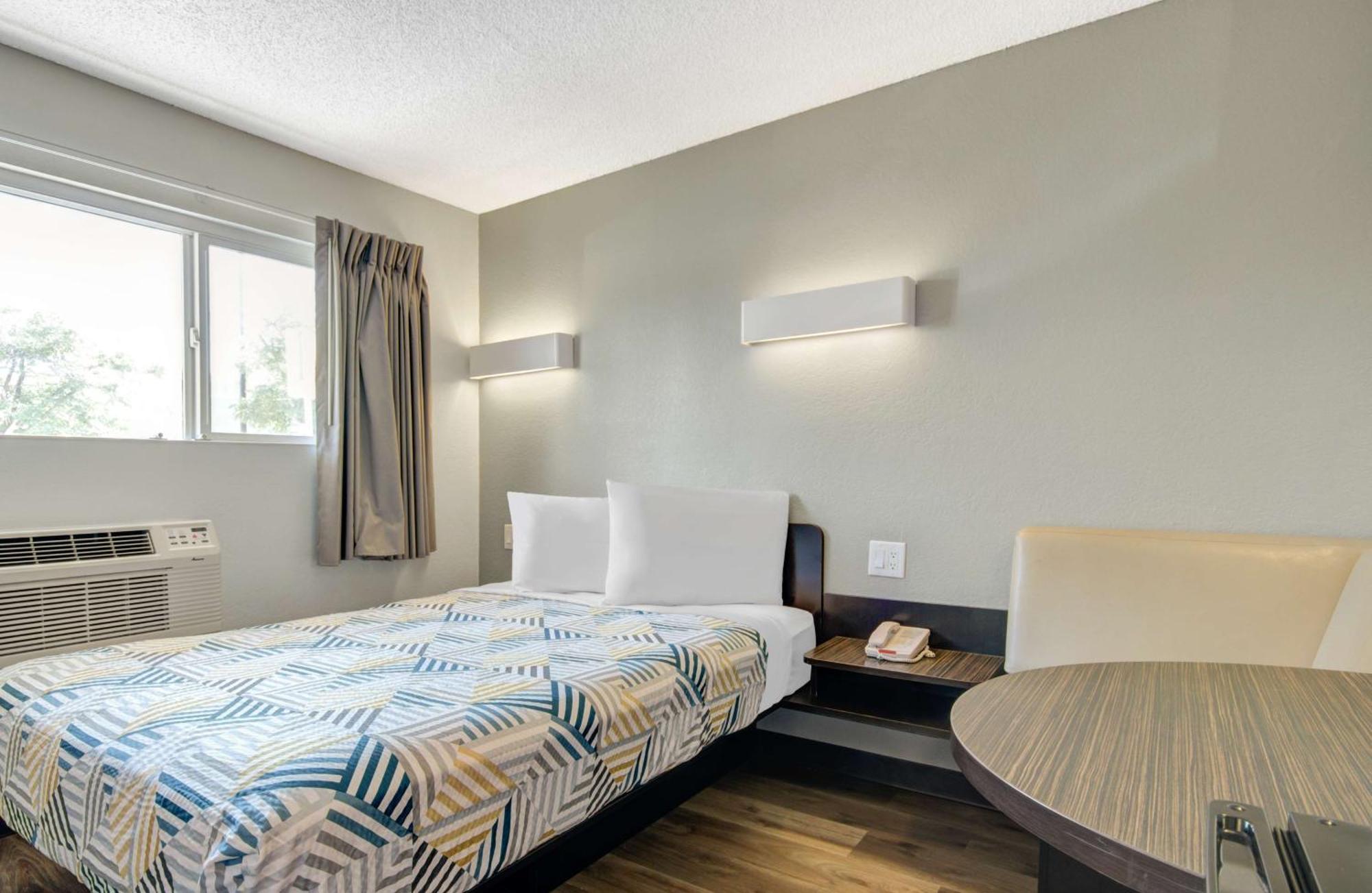Motel 6-San Jose, Ca - Airport Bagian luar foto
