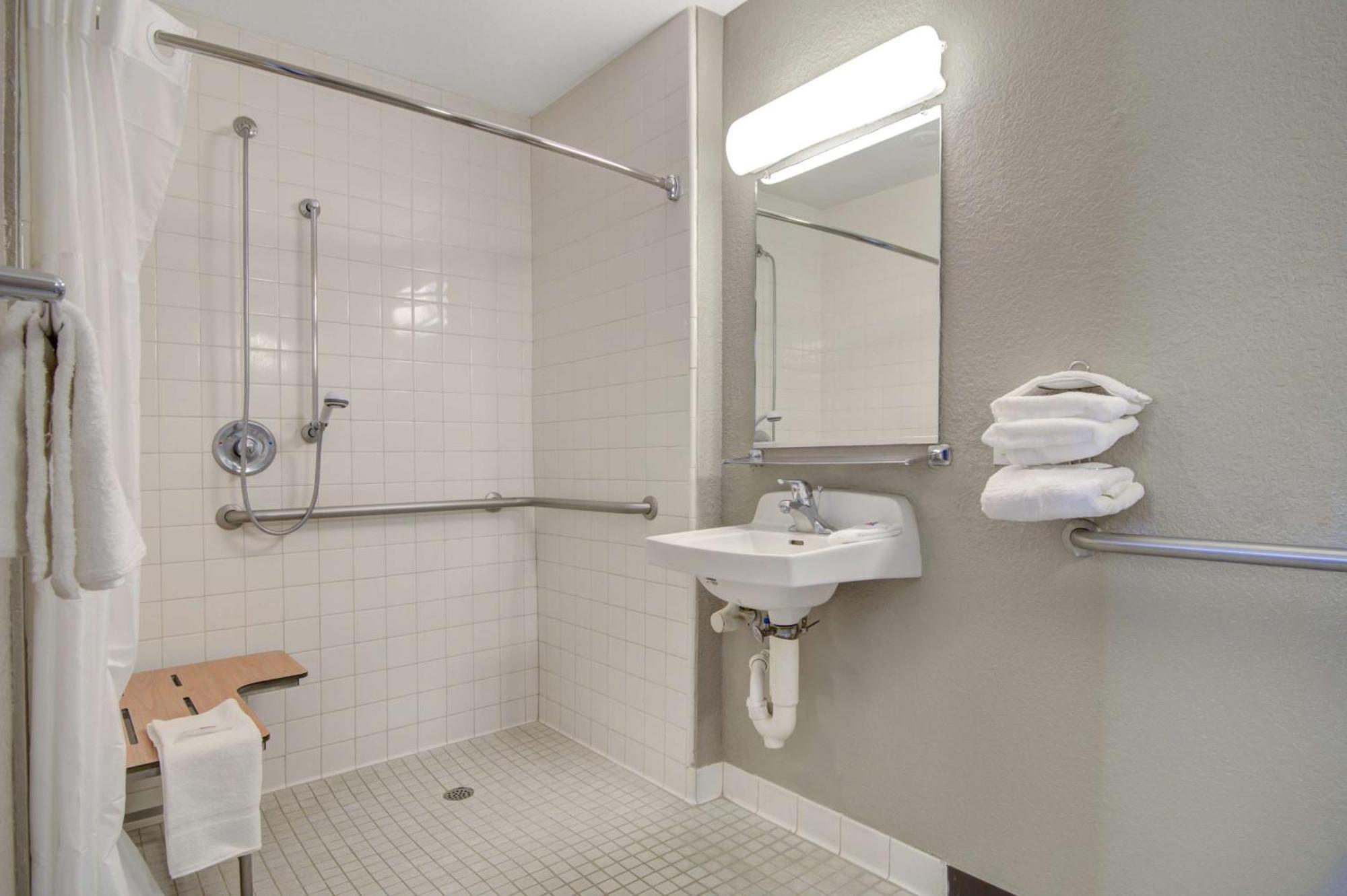 Motel 6-San Jose, Ca - Airport Bagian luar foto