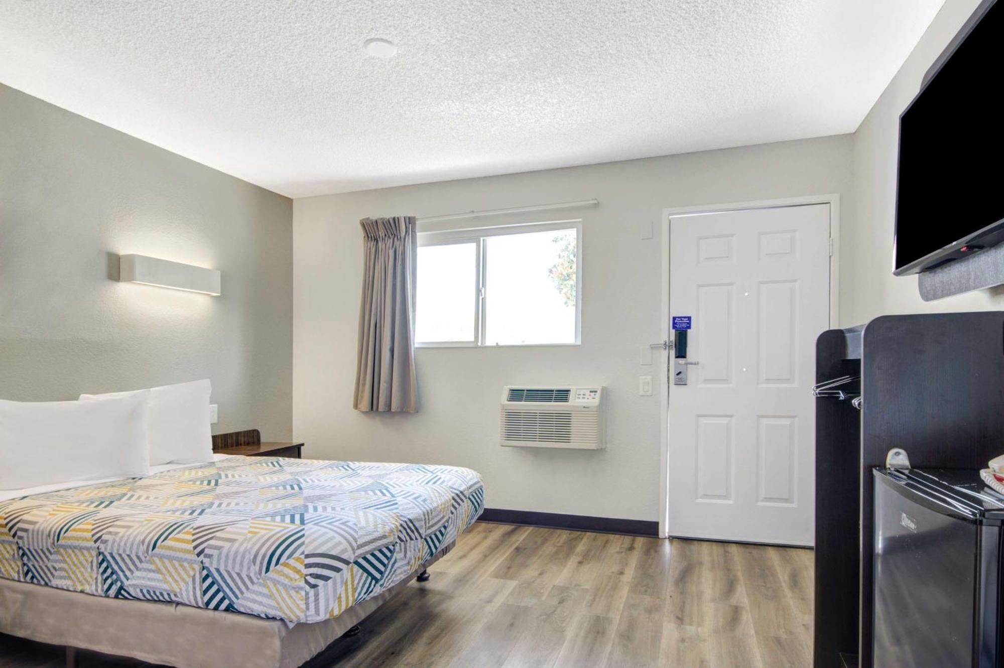 Motel 6-San Jose, Ca - Airport Bagian luar foto