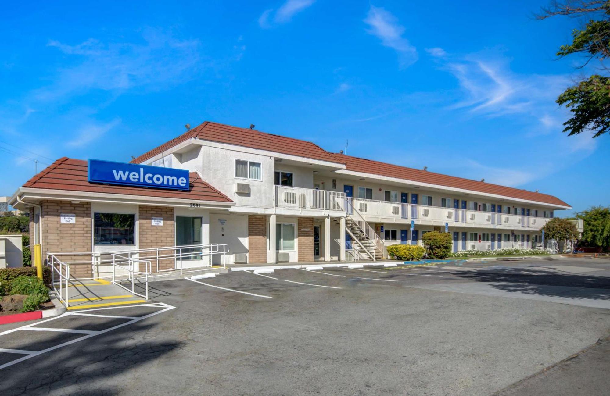 Motel 6-San Jose, Ca - Airport Bagian luar foto