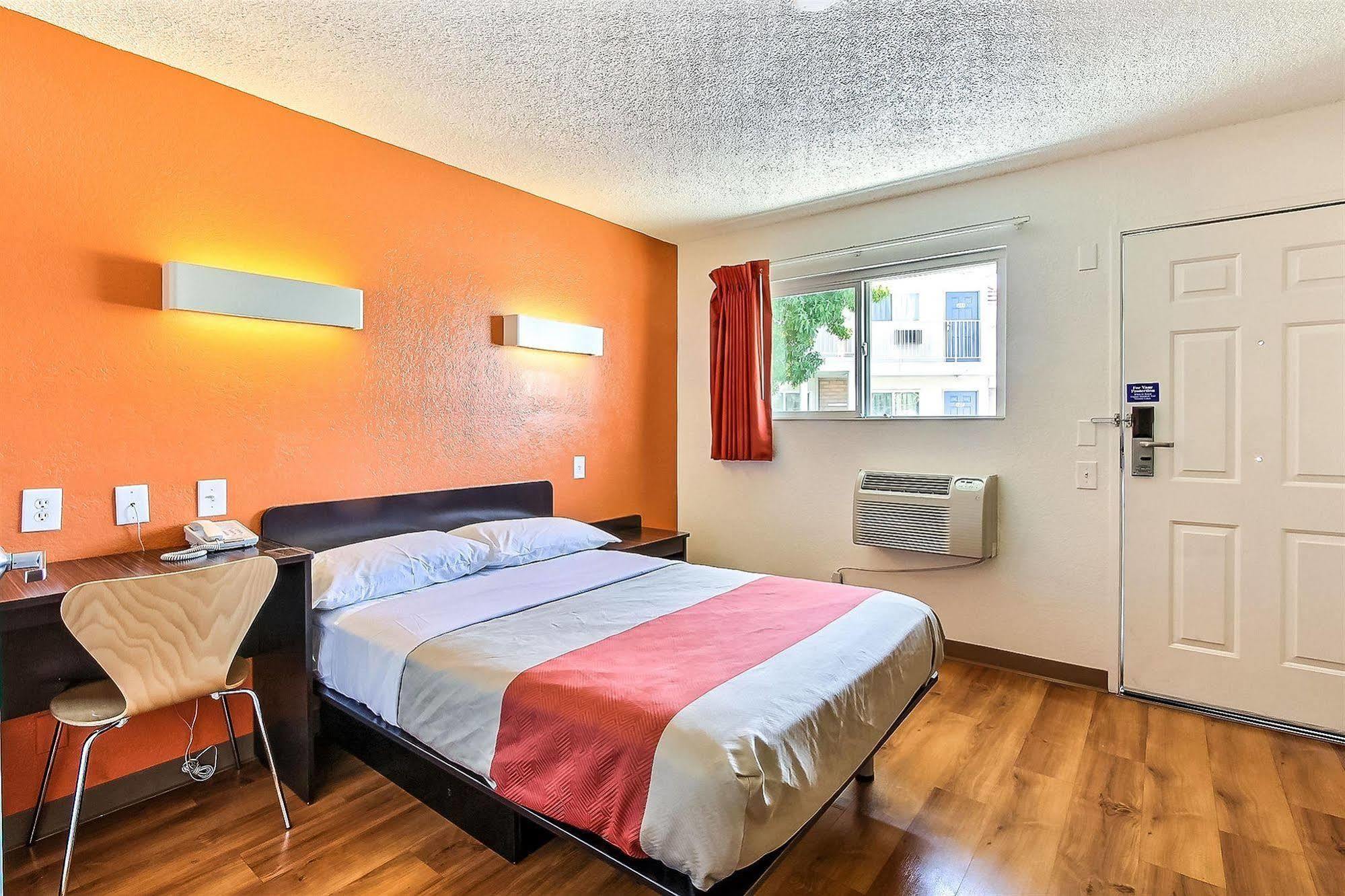 Motel 6-San Jose, Ca - Airport Bagian luar foto