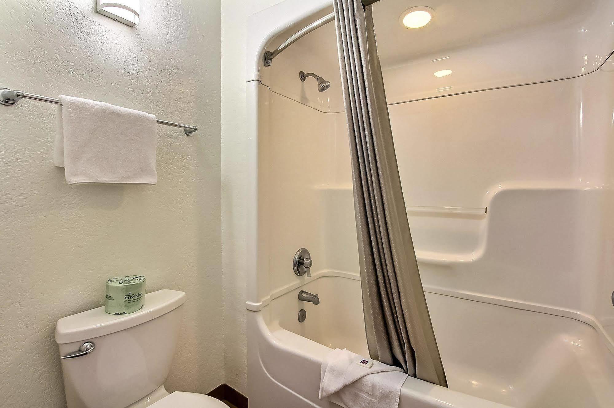Motel 6-San Jose, Ca - Airport Bagian luar foto